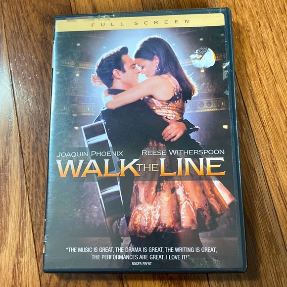 Johnny and June walk the line - Picture 1 of 4